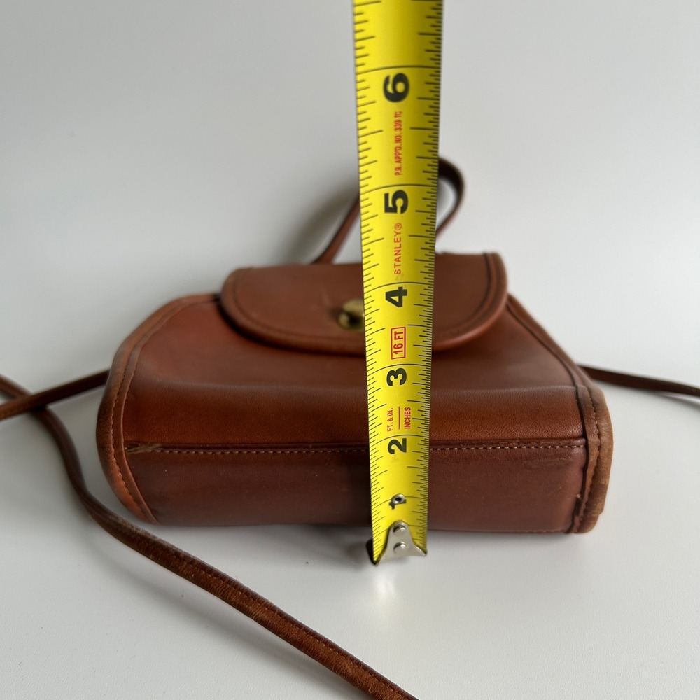 Coach Derby 9904 British Tan Glovetanned Leather Crossbody Bag Good - Picture 15 of 15